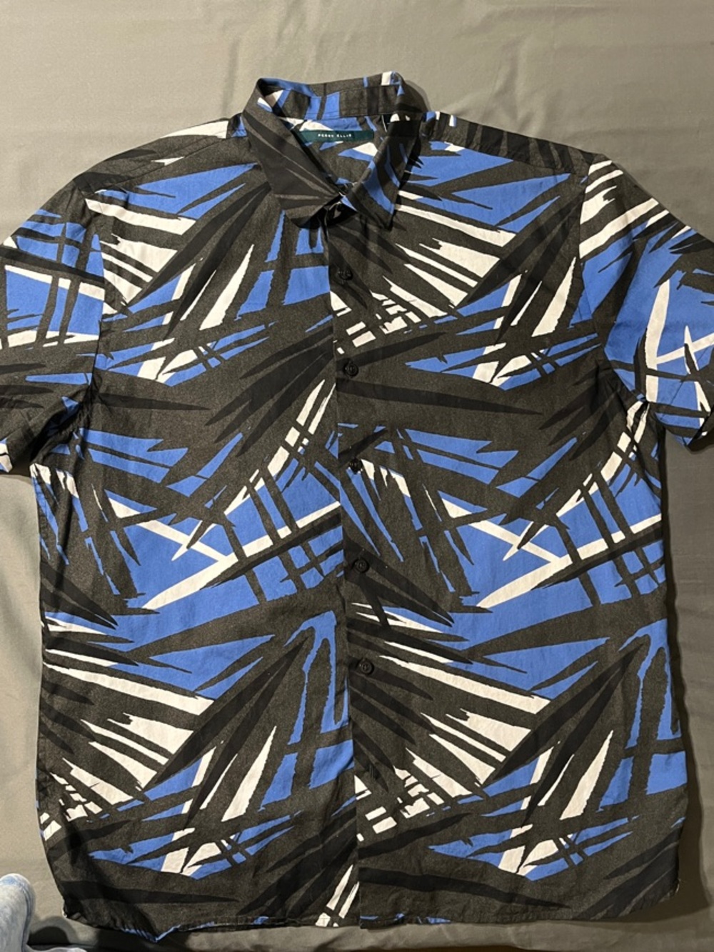 Perry Ellis Short-Sleeve Button-Down Shirt in Blue Black White